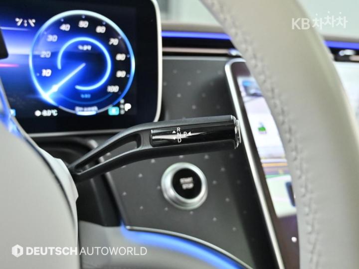 Mercedes-Benz EQE-Class V295 EQE300 Base Type 10