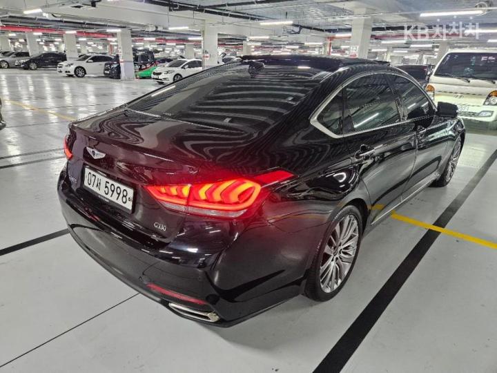 Hyundai Genesis DH G330 Premium 8