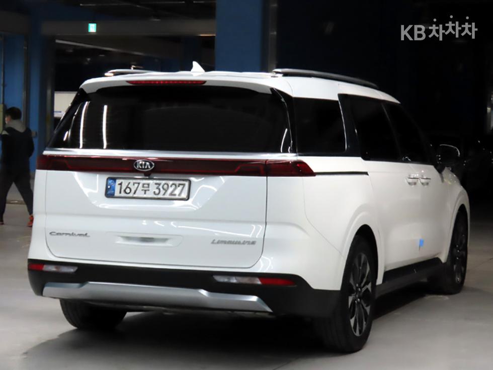 2021 - kia carnival