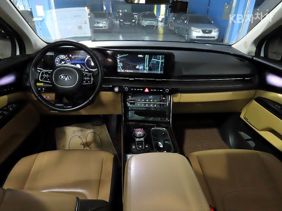 2021 - kia carnival