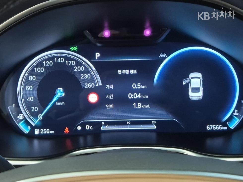 Genesis G80 — miniaturë 6