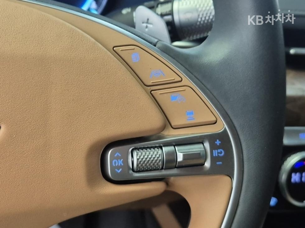 Genesis G80 — miniaturë 15