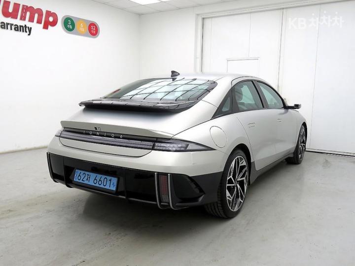 Hyundai IONIQ 6 CE Long Range AWD Prestige 5