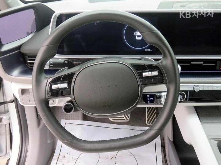 Hyundai IONIQ 6 CE Long Range AWD Prestige 10