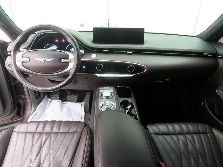 Genesis GV70 Diesel 2.2 AWD 10