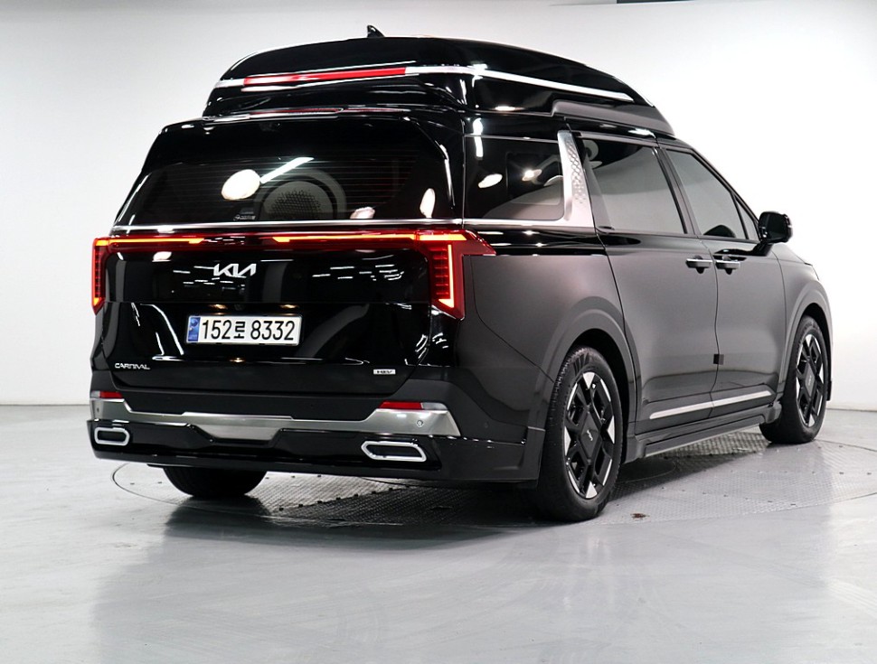 2025 - kia carnival
