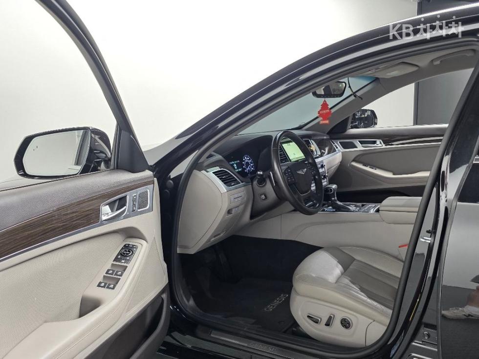 Genesis G80 — miniaturë 14