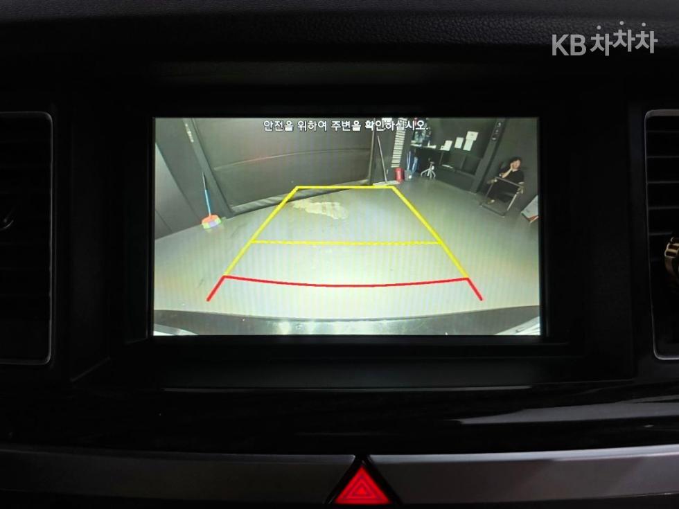 Genesis G80 — miniaturë 18