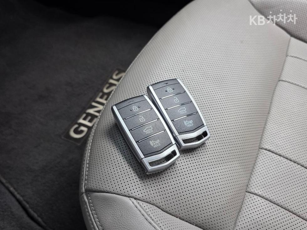 Genesis G80 — miniaturë 29