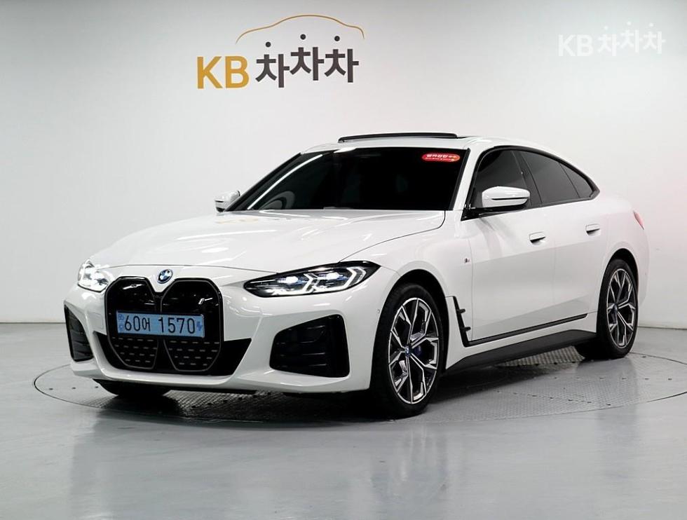 BMW i4