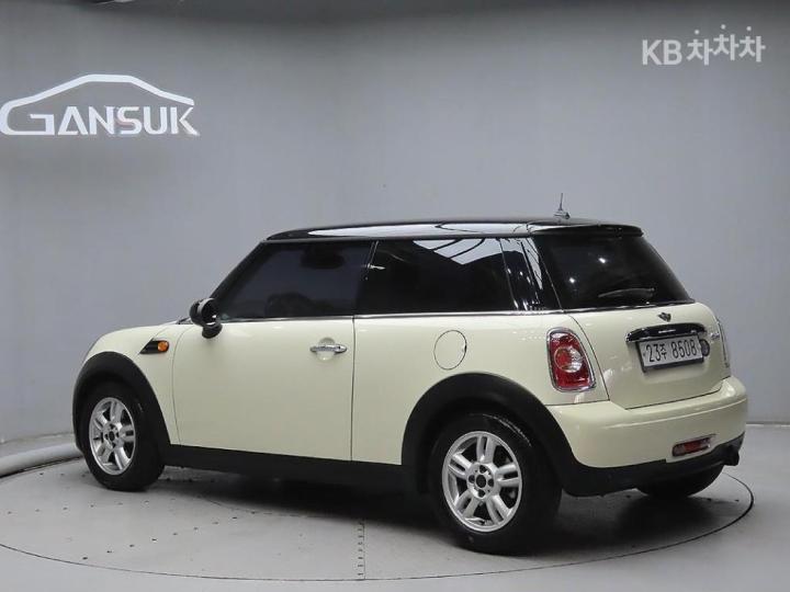 Mini Cooper 1.6 Base Type 4