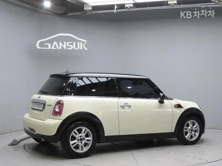 Mini Cooper 1.6 Base Type 5