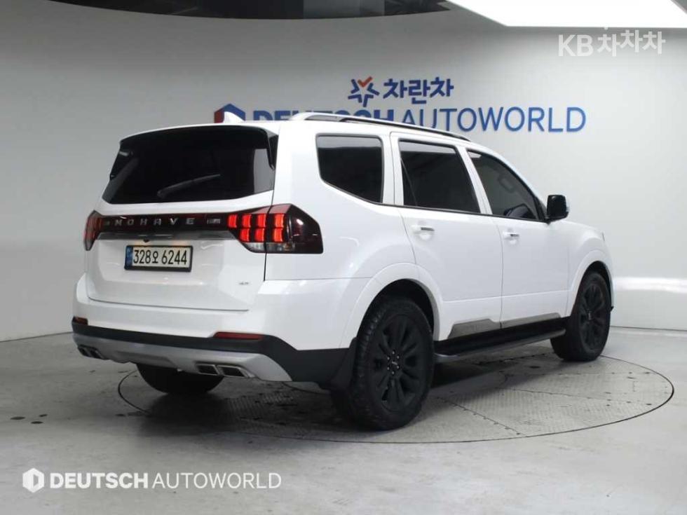 2022 - kia mohave