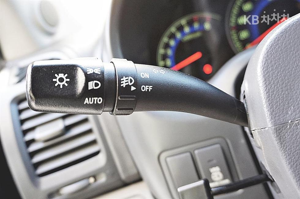 2010 - kia grand carnival