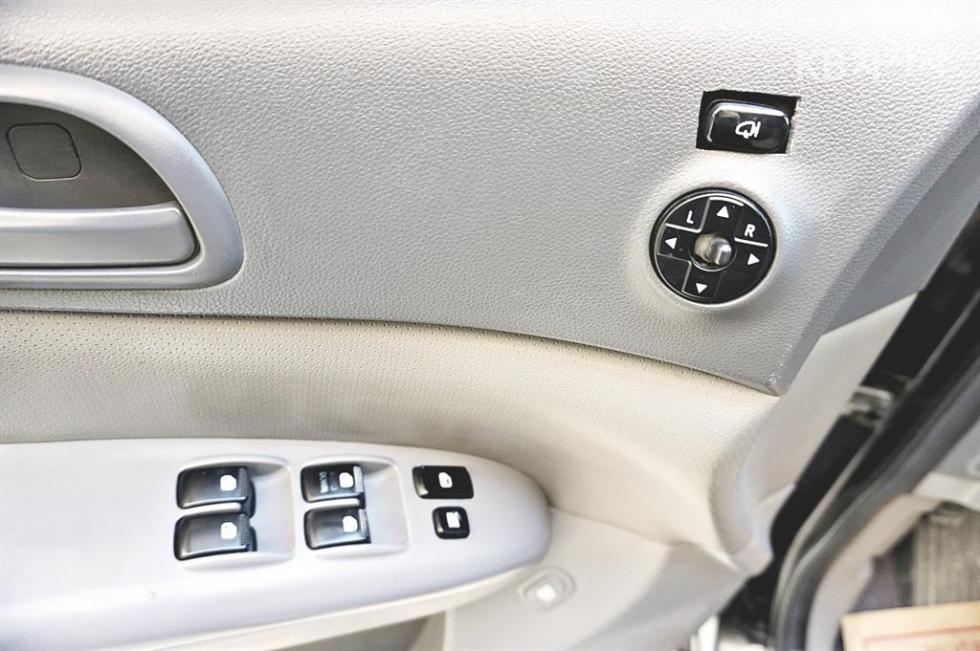 2010 - kia grand carnival