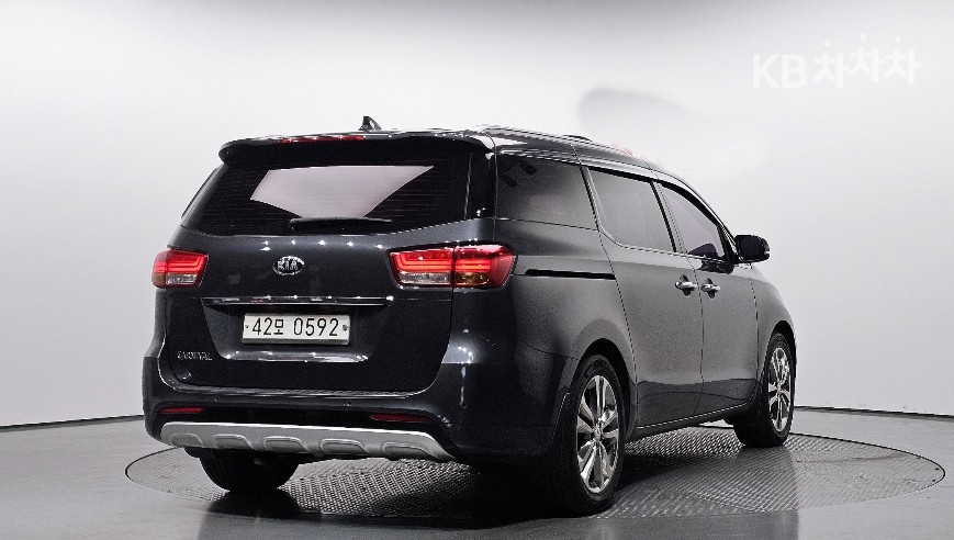 2016 - kia carnival