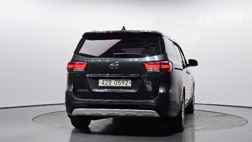 2016 - kia carnival