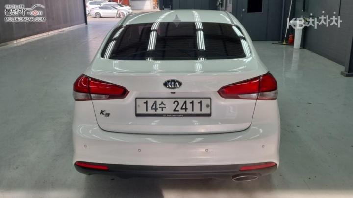 Kia K3 1.6 Gasoline Trendy Style 5