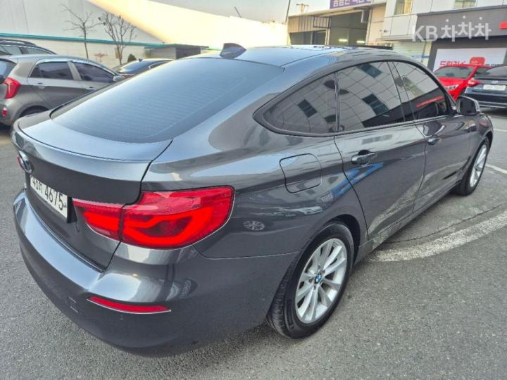 BMW 3 Series GranTurismo GT 320d F34 13 year ~ 7