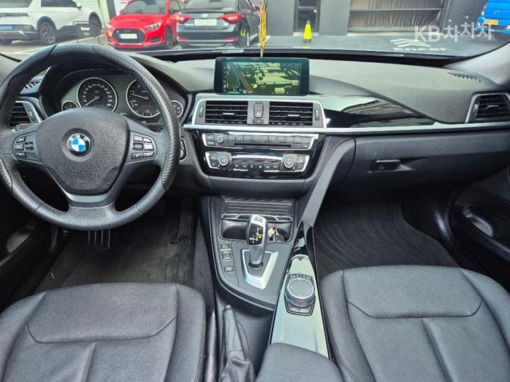 BMW 3 Series GranTurismo GT 320d F34 13 year ~ 9