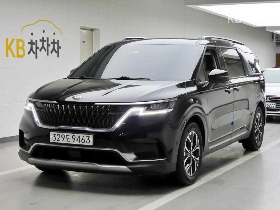 2021 - kia carnival