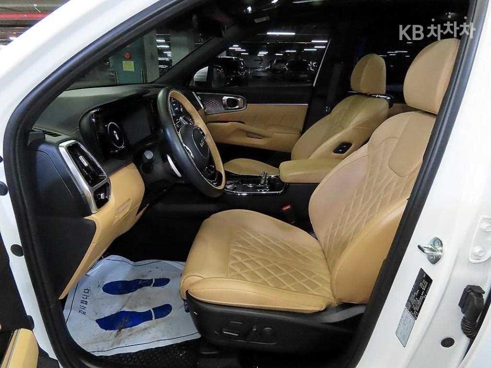 2023 - kia sorento