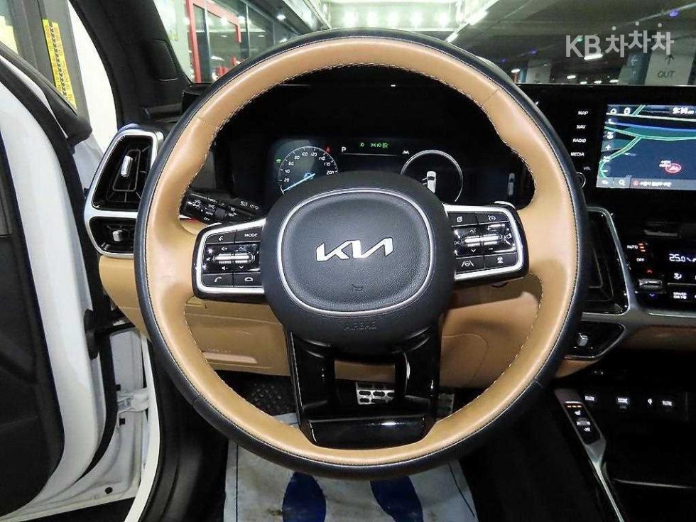 2023 - kia sorento