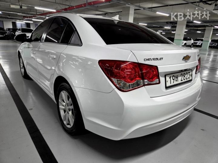 Chevrolet Cruze 1.8 LS+ 7
