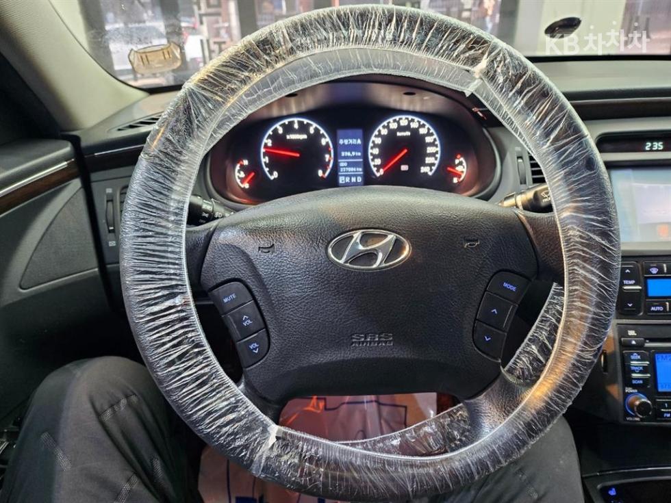 Hyundai Grandeur — miniaturë 9