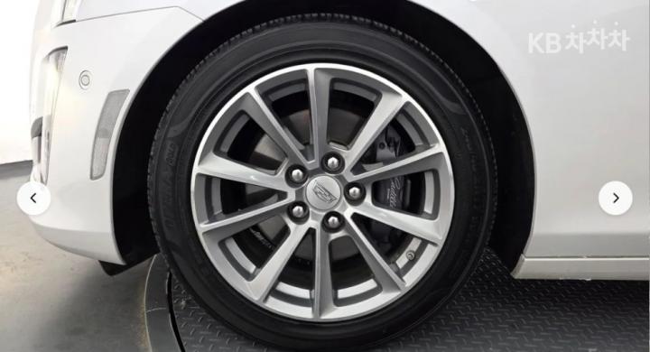 Cadillac CTS 2.0 Premium 8