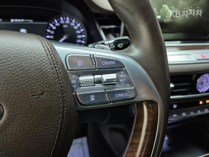 Kia K9 The 3.8 GDI Platinum I 8