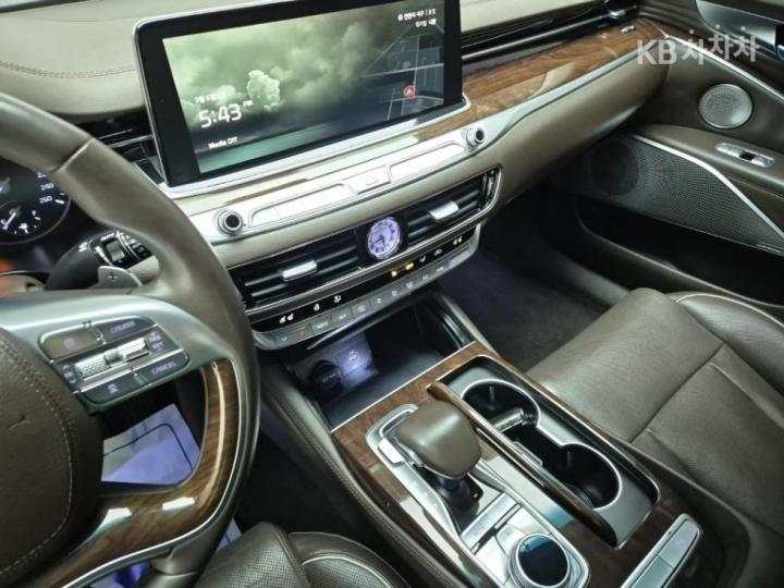 Kia K9 The 3.8 GDI Platinum I 10