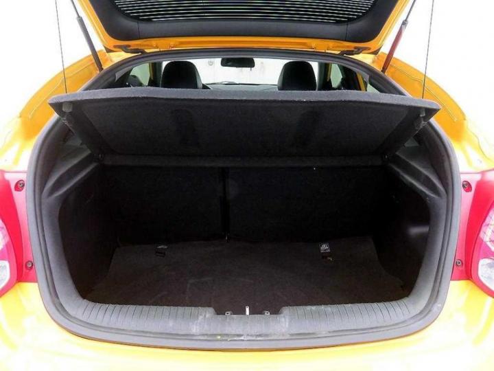 Hyundai Veloster PYL Base Type 6