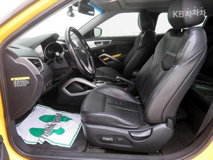 Hyundai Veloster PYL Base Type 7