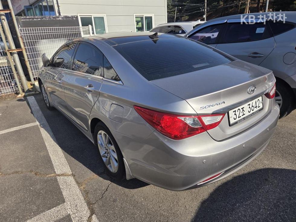 Hyundai Sonata — miniaturë 4