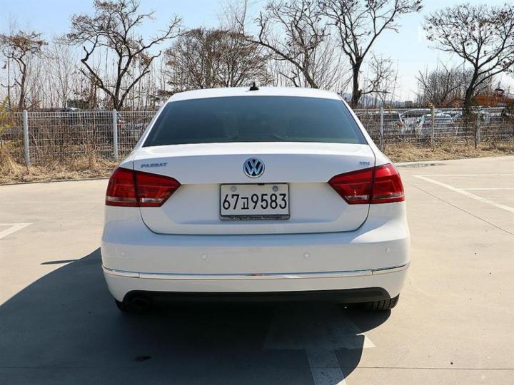 Volkswagen Passat 2.0 TDI B7 11 year ~ 4