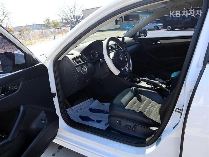 Volkswagen Passat 2.0 TDI B7 11 year ~ 7