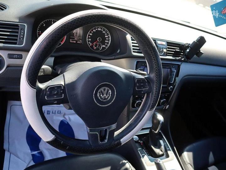 Volkswagen Passat 2.0 TDI B7 11 year ~ 9