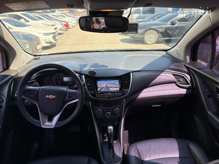 Chevrolet Trax 1.4 Premier 10
