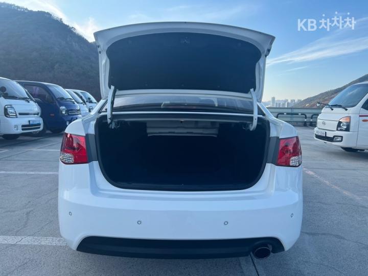 Kia Forte 1.6 GDI Prestige 10