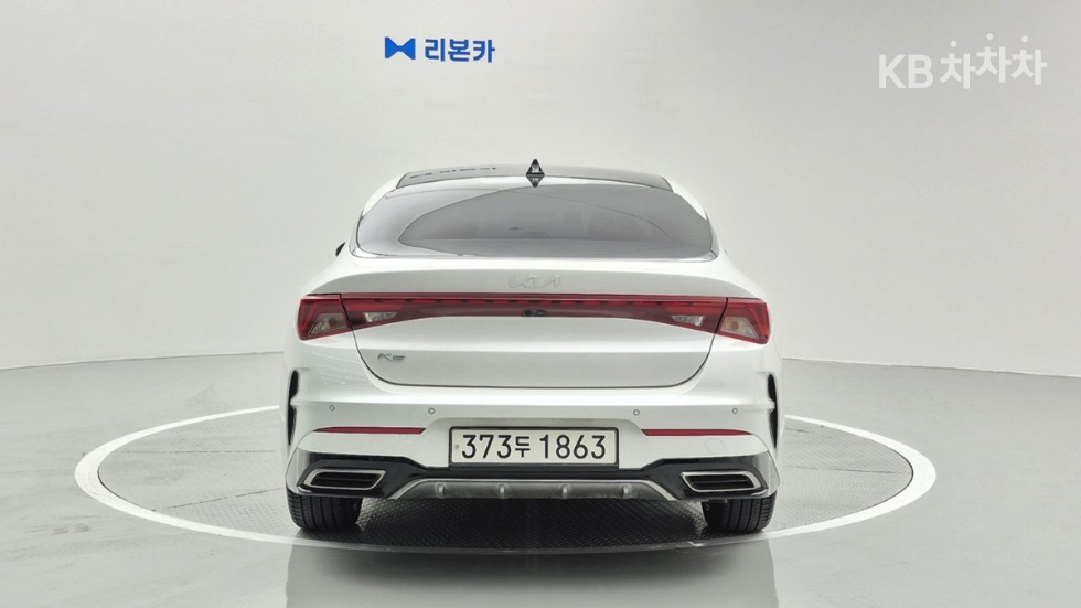 2022 - kia k5