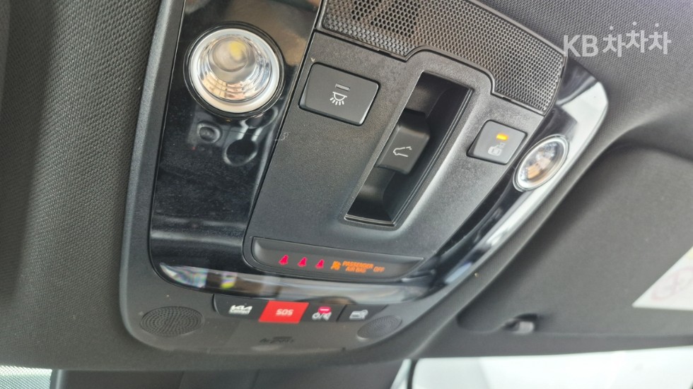 2022 - kia k5