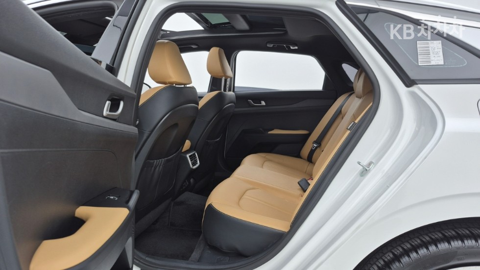 2022 - kia k5