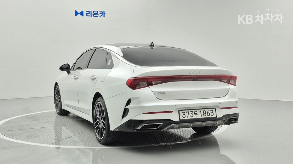 2022 - kia k5