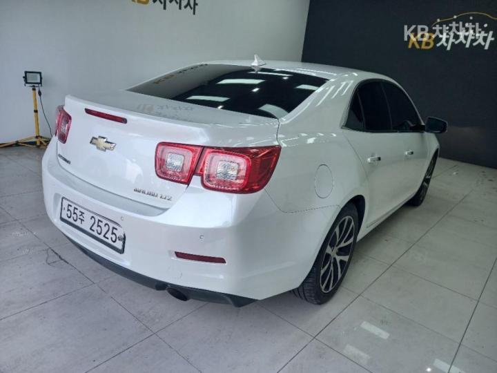 Chevrolet Malibu 2.4 LTZ Black Wheel 5