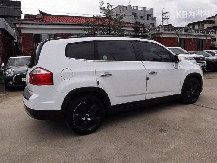 Chevrolet Orlando LTZ Premium 4