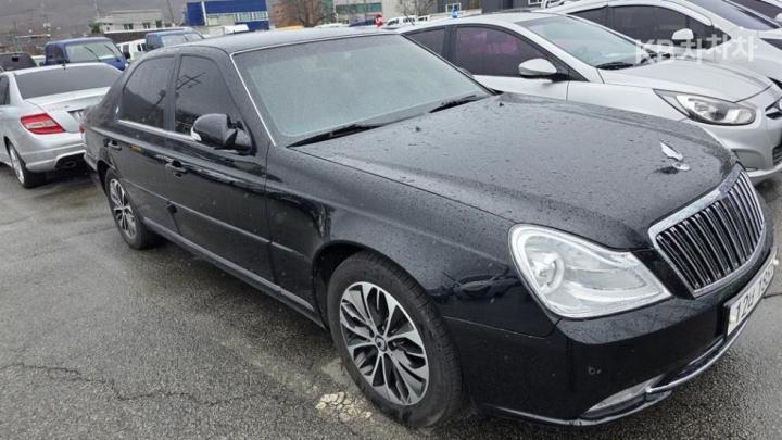 KG Mobility (Ssangyong) Chairman H New Classic 500S Premium Type 4