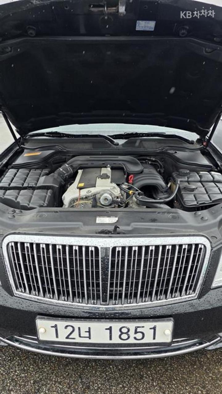 KG Mobility (Ssangyong) Chairman H New Classic 500S Premium Type 10