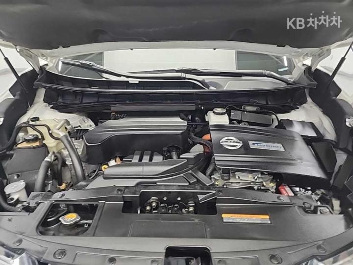 Nissan Murano 2.5 Hybrid Platinum 6