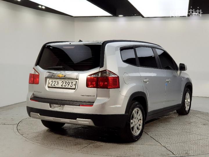 Chevrolet Orlando LT Premium 5